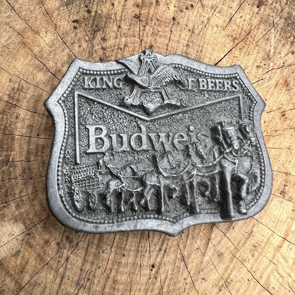 BUDWEISER Shield Type Belt Buckle  40 YEARS OLD!!  NOS!! - Picture 1 of 2
